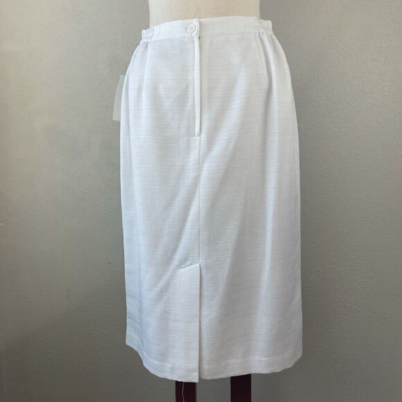 NWT Sag Harbor Suit White Jacket and Skirt Size 10 - Picture 13 of 16